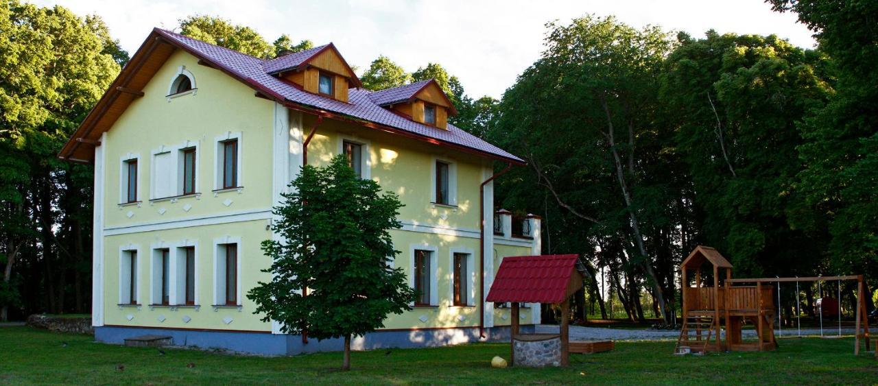Hotel Lecu Muiza à Leci Extérieur photo